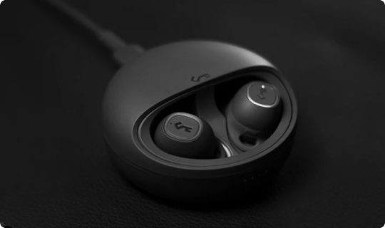 earphones